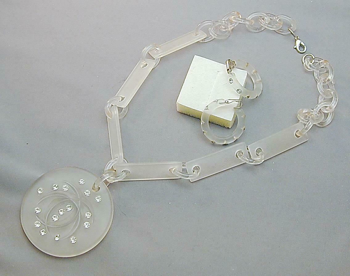 Runway Carved Frosted Lucite Lavalier Link Necklace & Earrings